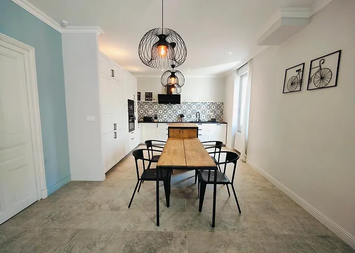 Self-Checkin Town House - Rooms To Rent In A Beautiful Modern Town House - Not A Hotel - Location De Chambres Avec Arrivee En Autonomie - Extra Fee For Sheets And Towels - Private Parking - Check Your Plateform Inbox And Follow Check-In Instructions